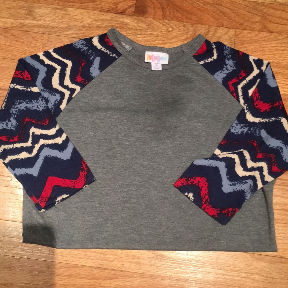 LuLaRoe Quarter Sleeve Tee